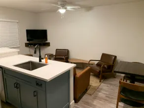 SamHill #3 - Downtown Prescott Apartment - Image 4