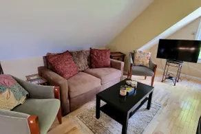 Lovely studio apartment with views and privacy. - Image 5