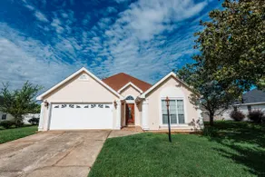 Enjoy the Creature Comforts House/ King Bed/ Pet Friendly - Image 5