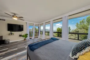 Hilltop 2200sqft Oasis: Pool, Views, BBQ - Image 2