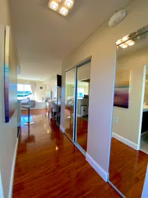 Modern Waterfront House - Image 4
