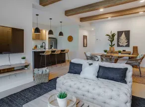 Hotel at home - The meeting place! - Image 2