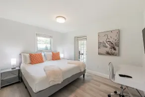 Walk To Beach & Shops! New 4 Bdr Pool Heated - Image 4