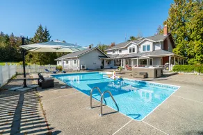 The Willowlands - A Dreamy Holiday Home with Pool - Image 5
