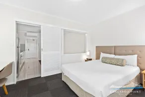 One Bedroom with Wifi & Parking - Image 4