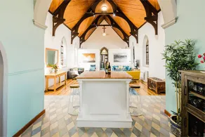 The Old Bookham Church - Image 4