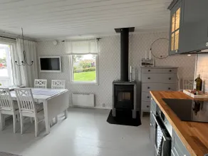 Nice guest house on the lake property on Alnös pearl Spikarna - Image 4