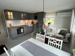 Nice guest house on the lake property on Alnös pearl Spikarna - Image 3