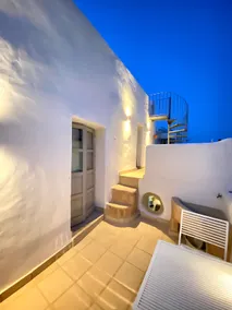 Renovated house in the historic center - Image 3