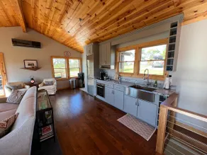 Escape to the Coziest Mountaintop Getaway! - Image 5