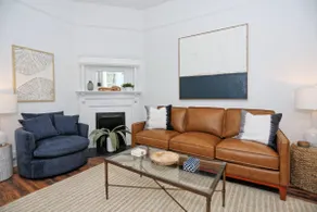 Spacious Historic Victorian in Downtown Savannah - Image 2