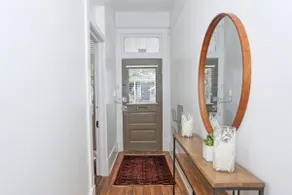 Spacious Historic Victorian in Downtown Savannah - Image 5