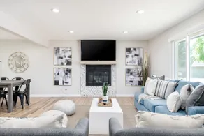 Luxurious Sunset Retreat w/Private Spa Patio - Image 2