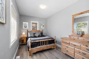Charming Old Walkerville 2-Bedroom Luxury Suite - Image 5