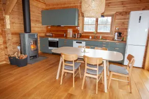 Log cabin by the lake - comfort surrounded by nature! - Image 4