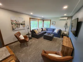 Gorgeous 5 Bedroom Remodel near Downtown Hudson! - Image 5