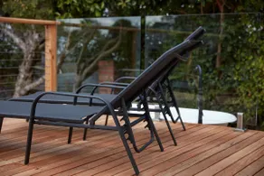 Renovated Retreat with outdoor bath (Pet friendly) - Image 2