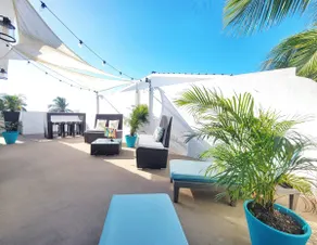 Sea Haven Beachfront Penthouse-Pet Friendly - Image 4