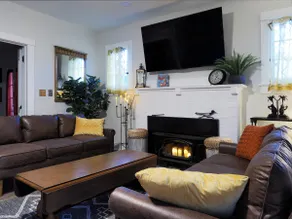 Historic JJ Wegs House - Downtown & Old Town ABQ - Image 2