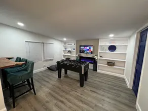 3 BR Gem w/GAME ROOM - Image 4