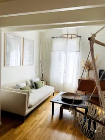Hypercentre Suresnes: Charming apartment - Image 2