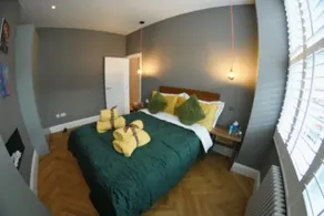 Modern 2 bedroom apartment in Mitcham, London - Image 5