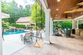 LUX Resort Like Villa • Heated Pool • Hot Tub • Games - Image 3