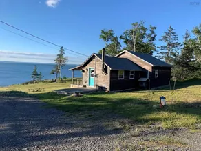 Private 2-Bedroom Cottage on the Bay of Fundy - Image 2