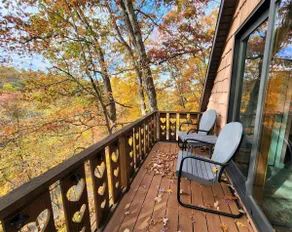Heart Haus on the Hill - Near Hocking Hills, Updated/Private/Comfortable! - Image 4