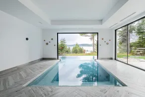 Villam Aquam with 4-season indoor/outdoor pool! - Image 3