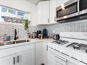 10min CHOC/UCI - Gated, Quiet 2BR *Newly Built* - Image 3