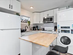 10min CHOC/UCI - Gated, Quiet 2BR *Newly Built* - Image 2