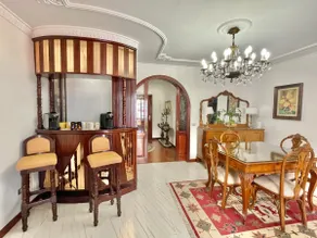 The Balcony House with FREE PARKING - Image 4