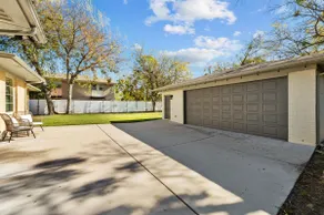 Renovated 3 bedroom walking to Grapevine Main St. - Image 5