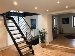 Spacious house next Kirchberg-Centre with parking - Image 2
