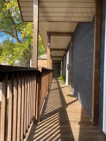Contemporary 2-BR Apt w/ Balcony Near OU - Image 5