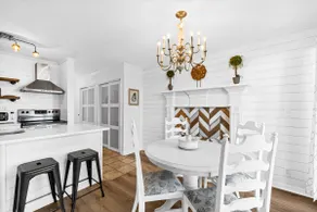 1BR + POOL - Stunning Sunset Water View - Image 4