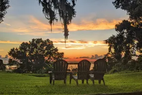 1BR + POOL - Stunning Sunset Water View - Image 2