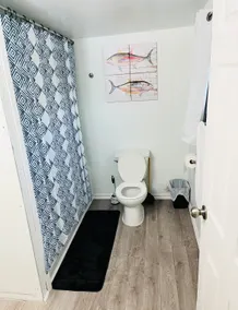 2 bedroom Apt 3 min to ferry AC+Laundry+Parking - Image 5