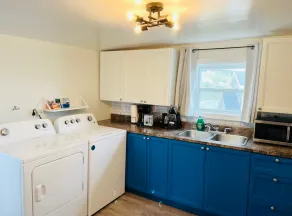 2 bedroom Apt 3 min to ferry AC+Laundry+Parking - Image 4