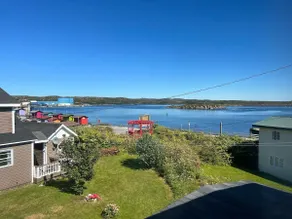 2 bedroom Apt 3 min to ferry AC+Laundry+Parking - Image 2
