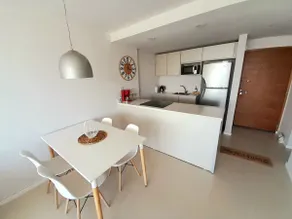 Luxurious apartment on the river with a stunning view - Image 4