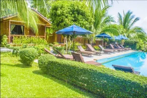 PawPaw Resort - Restaurant view bungalow 3 - Image 4