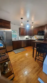 Three bedroom home near harbor and downtown - Image 3