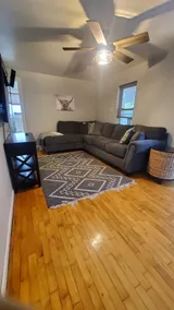 Three bedroom home near harbor and downtown - Image 2