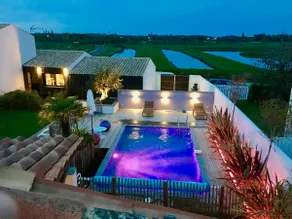 Character house with pool - Image 4