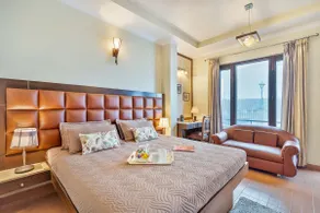 Stonehill Manor luxury mountain cabin@Dharamshala - Image 4