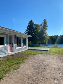 Enjoy this Peaceful Cottage by Private Lake! - Image 3