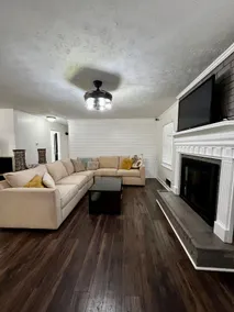 Peaceful pool home, perfect location! - Image 5
