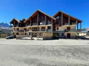 Lovely apartment with parking - Image 2
